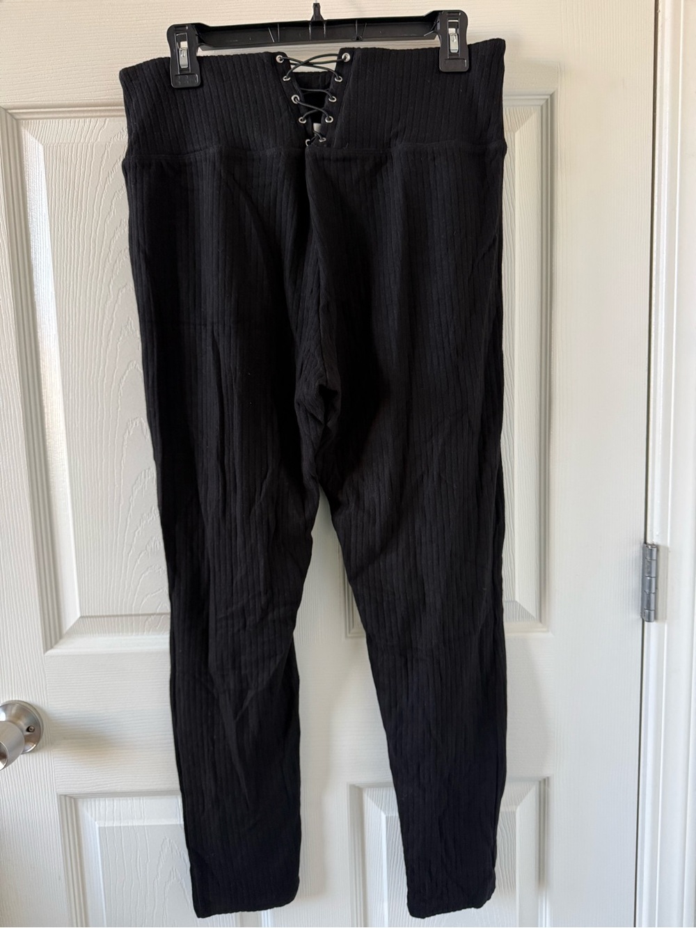 Halara Black Ribbed Pants Size L 7/8 Ankle Length Lace Up Back - Picture 4 of 5